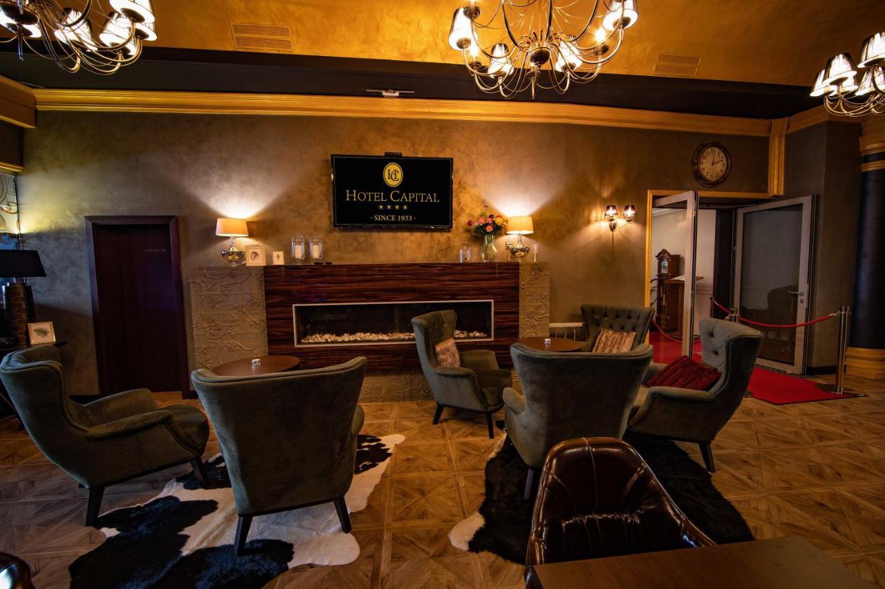 Hotel Capital With Private Wellness Нитра Экстерьер фото